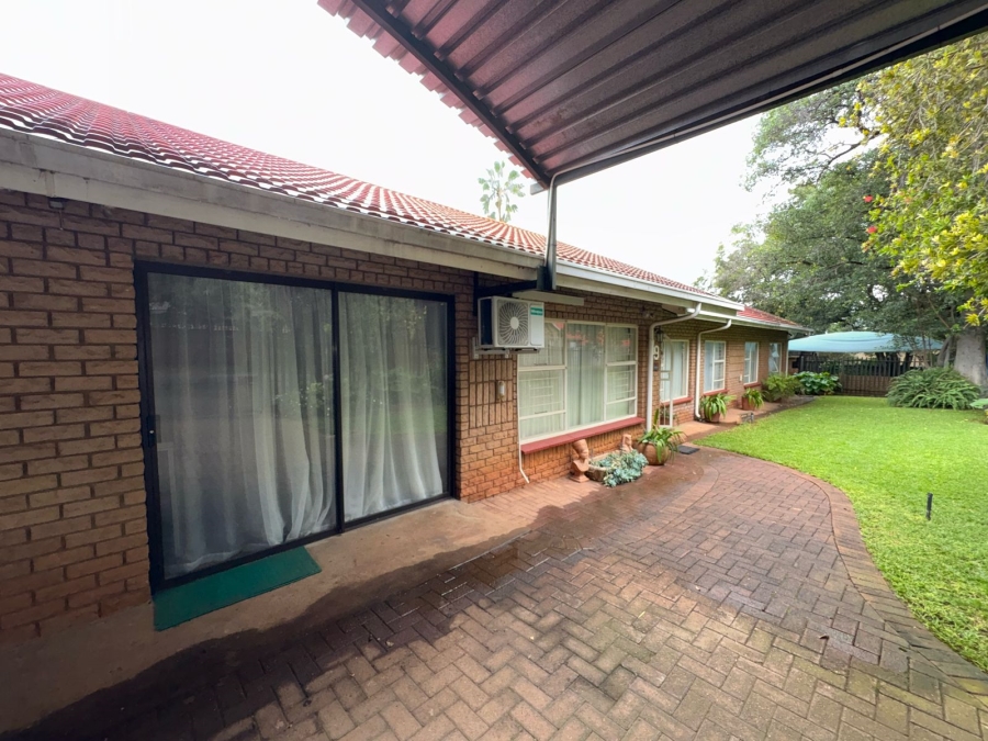 4 Bedroom Property for Sale in Safari Gardens North West